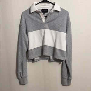 Stylish Gray and White Women's Sweatshirt